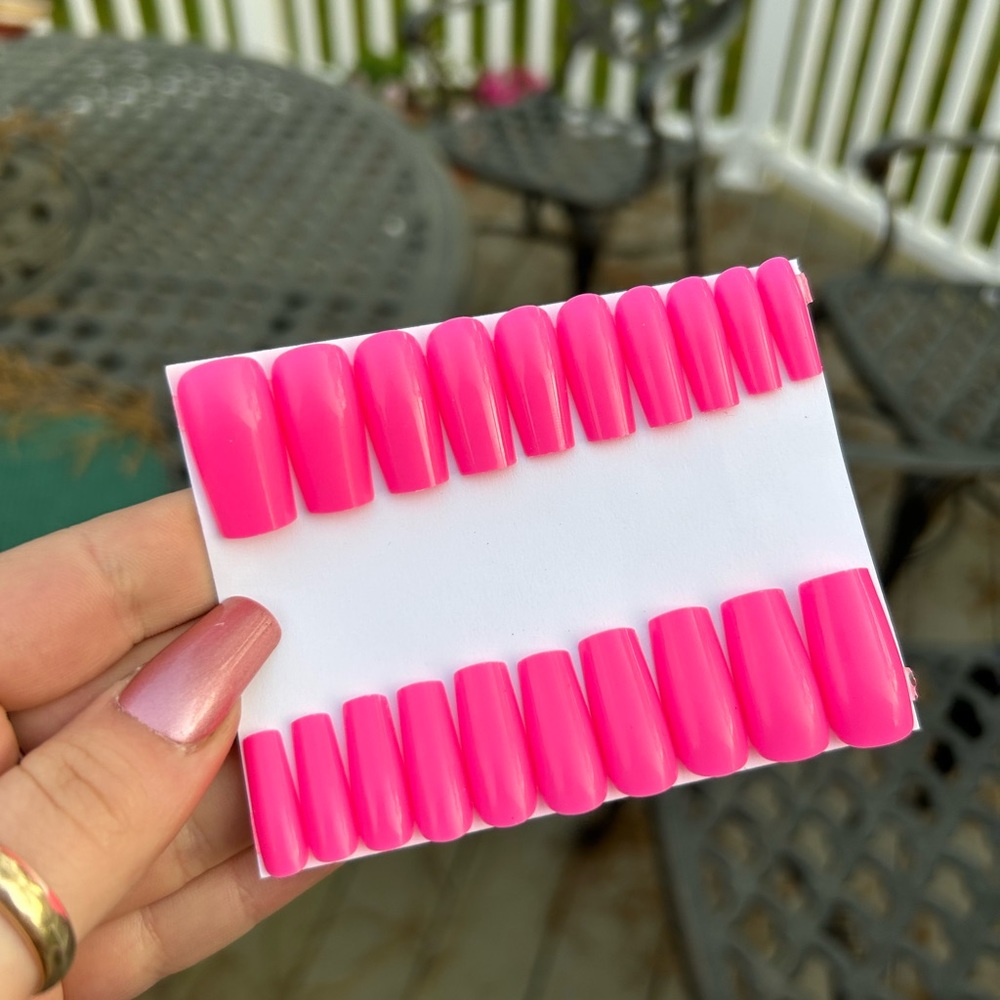 Hot Pink Press on Nails